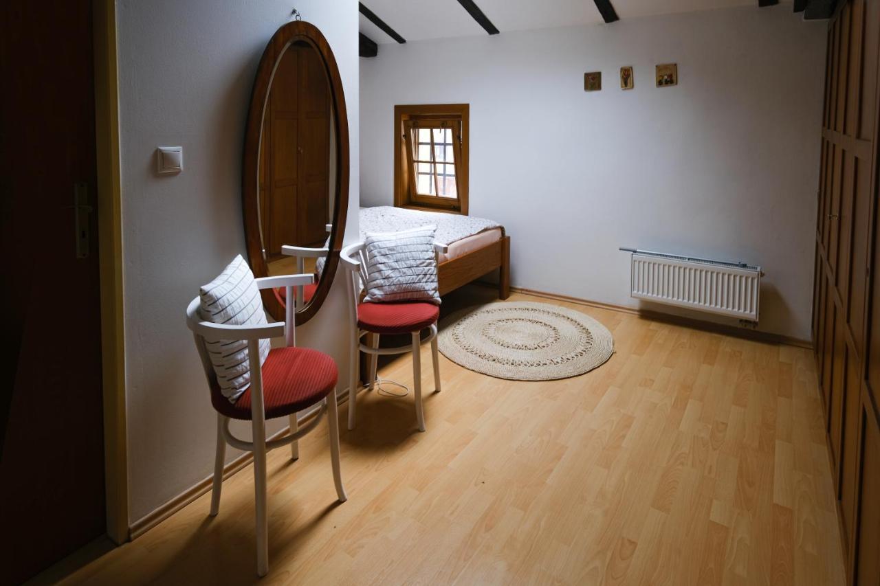 Aparthotel Sklep U Hrabalů Hustopeče Exteriér fotografie