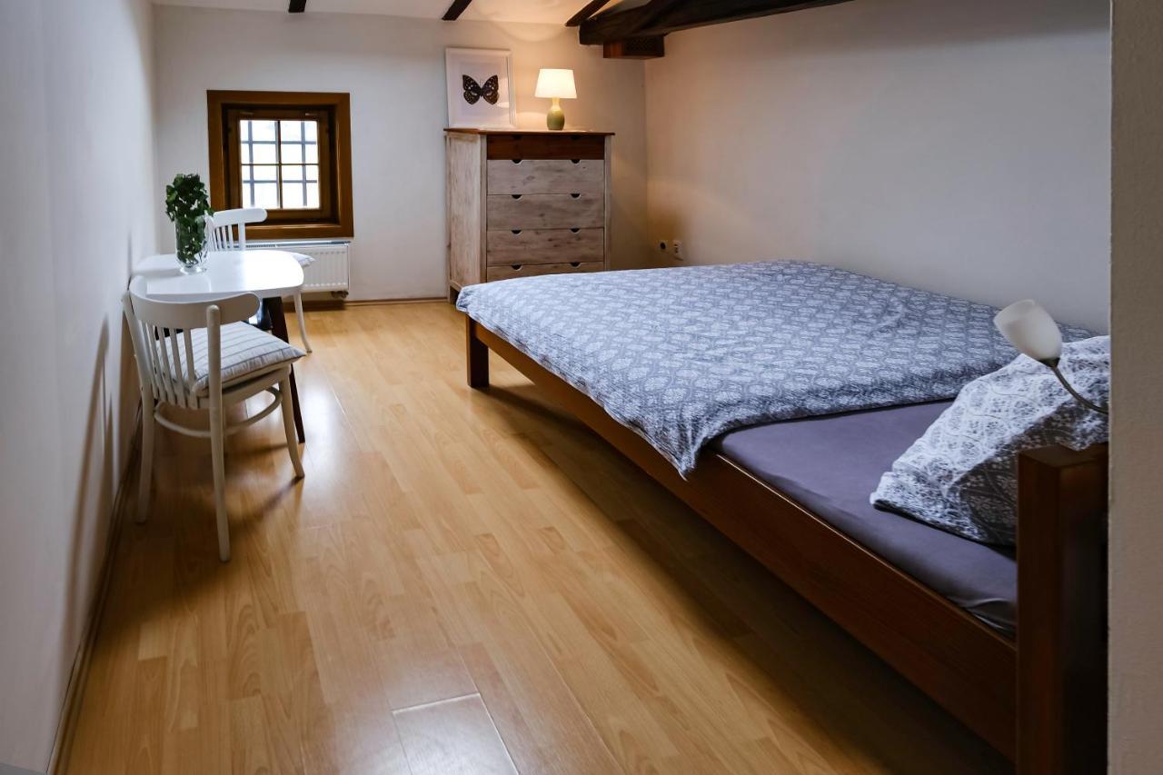 Aparthotel Sklep U Hrabalů Hustopeče Exteriér fotografie